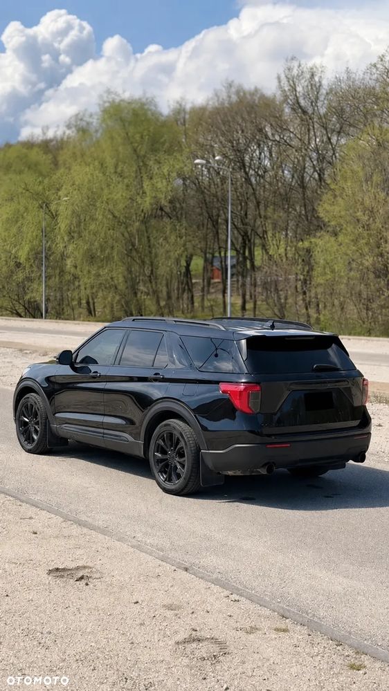 Ford Explorer - 4