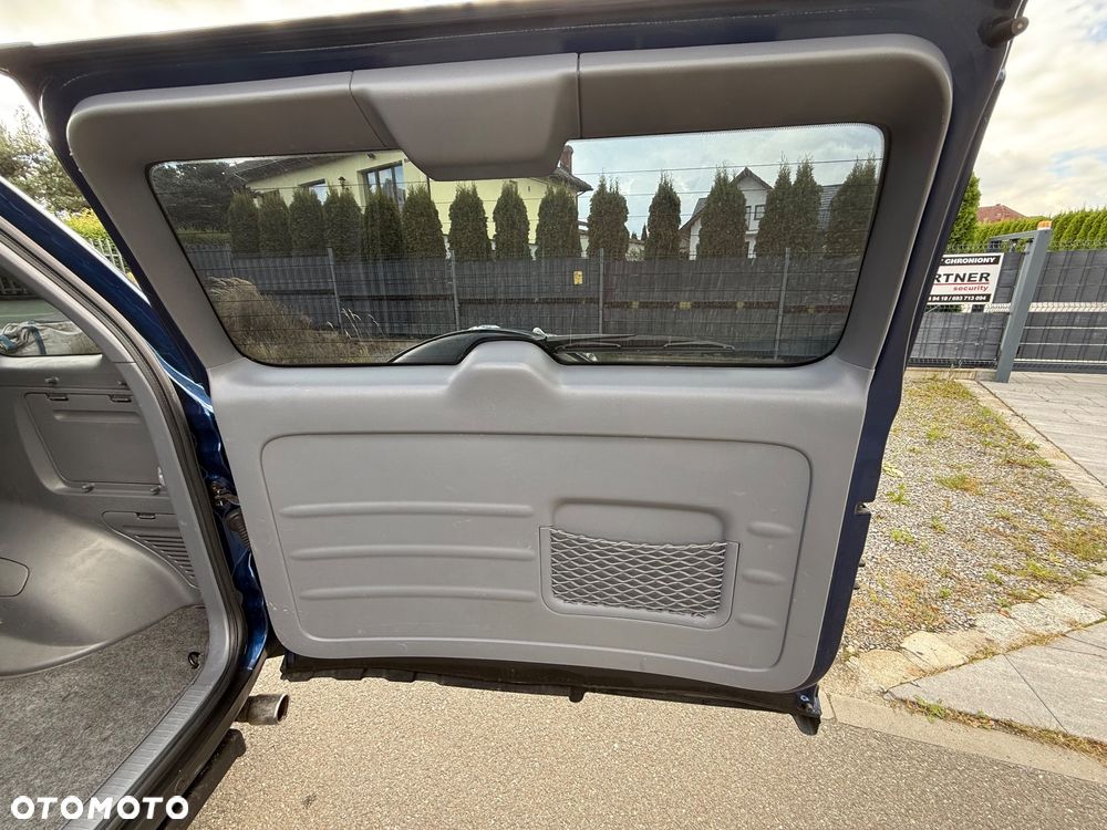 Toyota RAV4 2.0 VVT-i 4x4 - 16