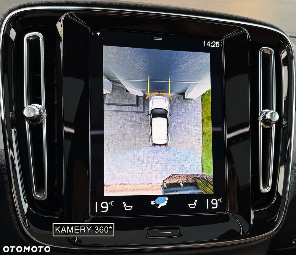 Volvo XC 40 B4 B AWD Geartronic Inscription - 17