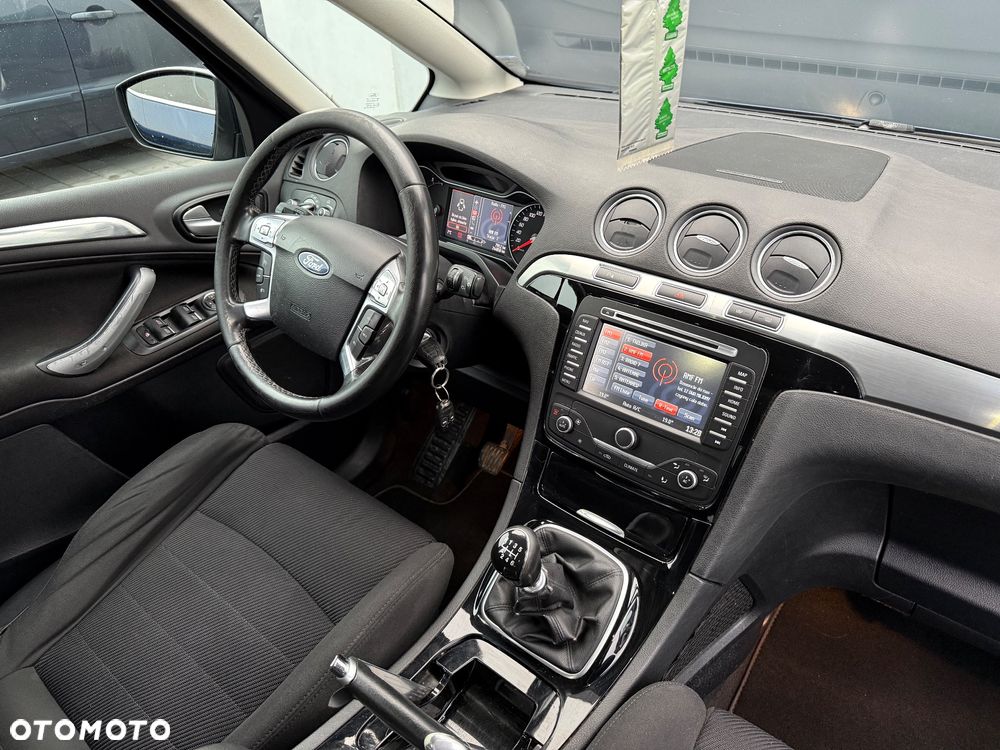 Ford S-Max 2.0 TDCi DPF Titanium - 31