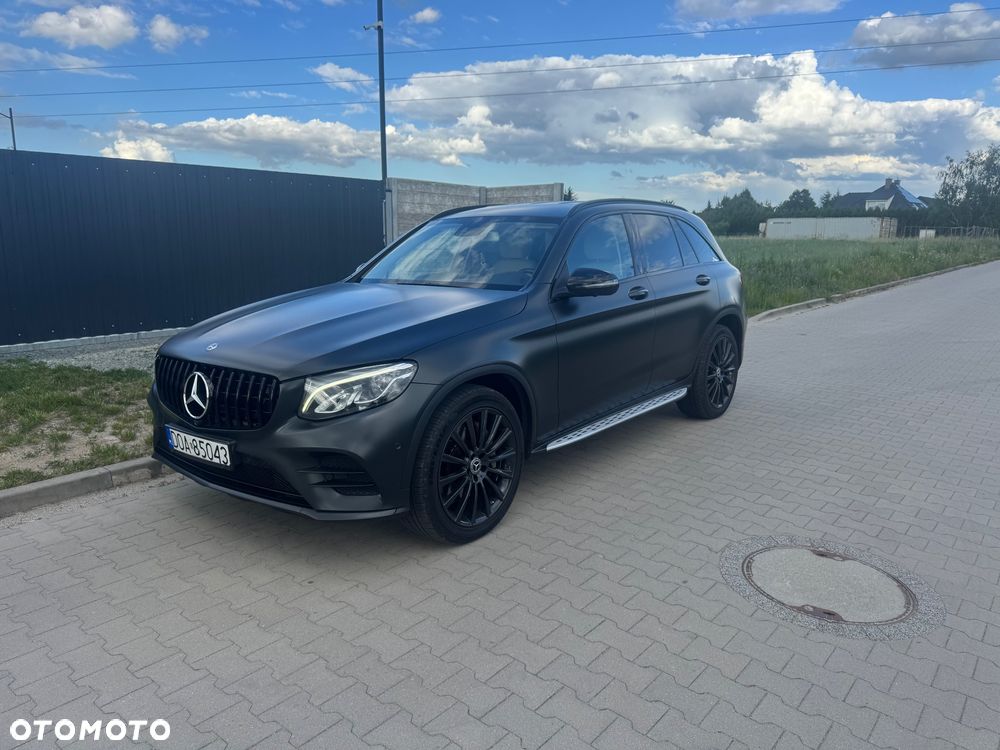 Mercedes-Benz GLC - 1