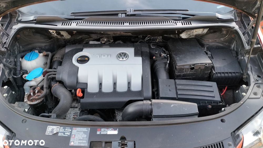 Volkswagen Touran - 26