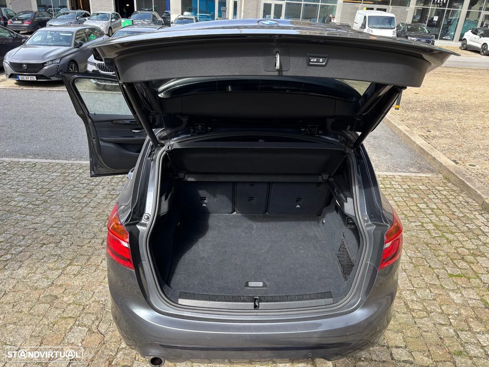 BMW 225xe Active Tourer - 10