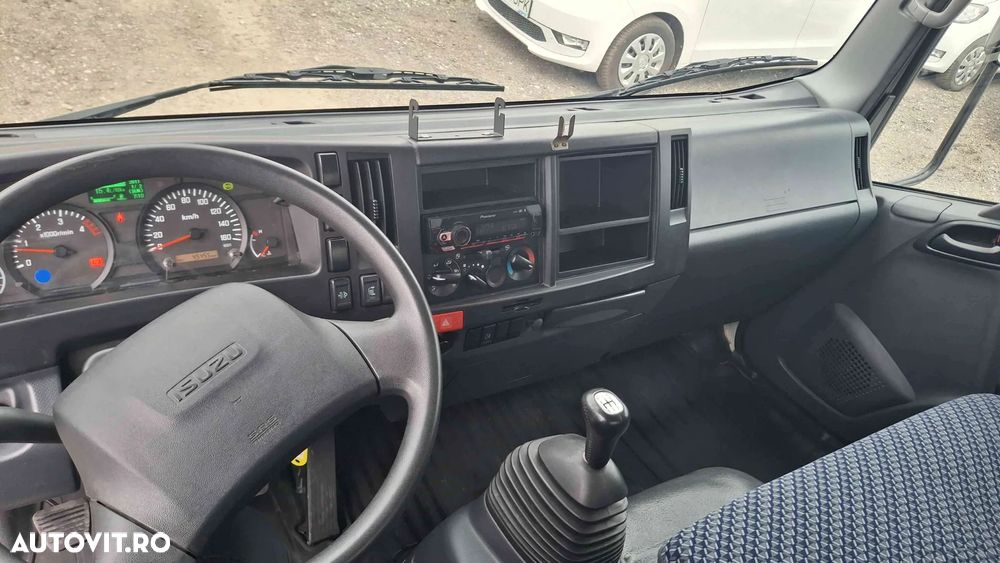 Isuzu M27 - 12