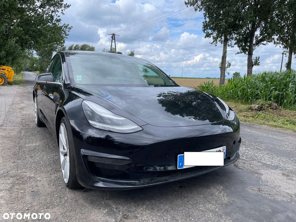 Tesla Model 3 Langstreckenbatterie Allradantrieb Dual Motor - 2