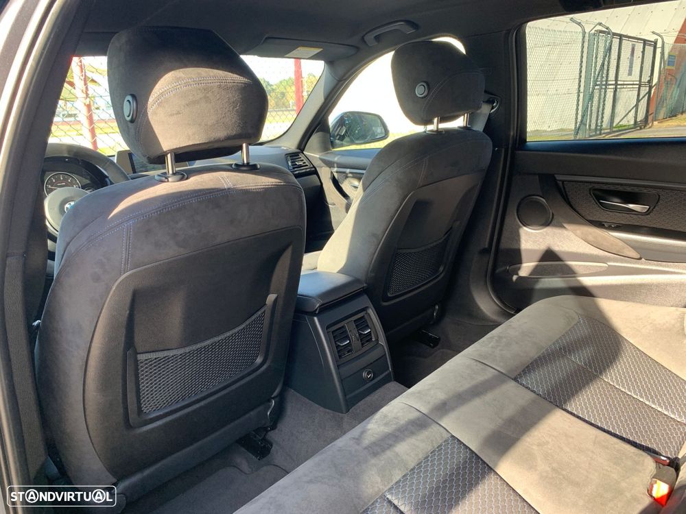 BMW 320 d Pack M - 13