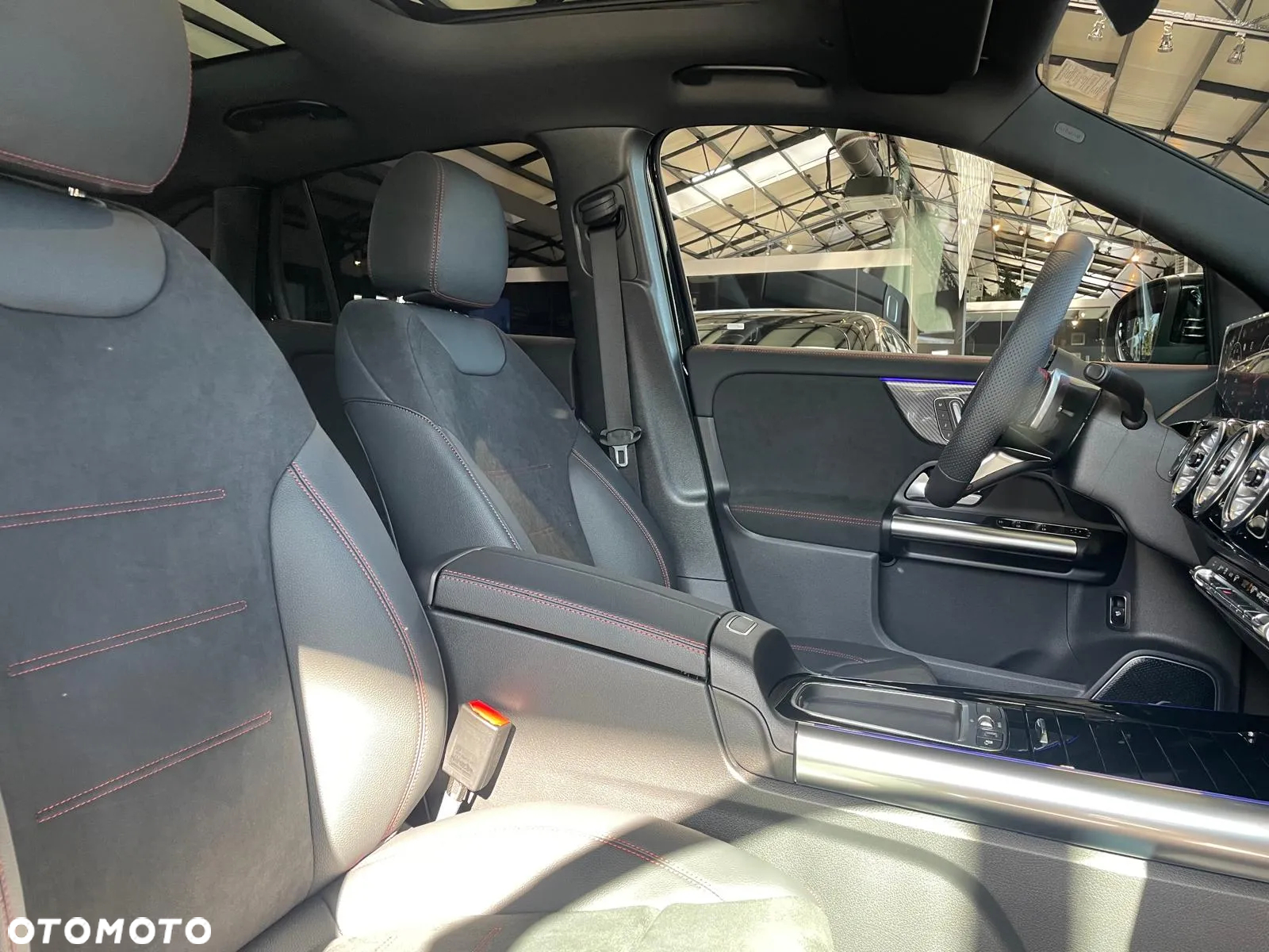 Mercedes-Benz GLA 250 4-Matic AMG Line - 9