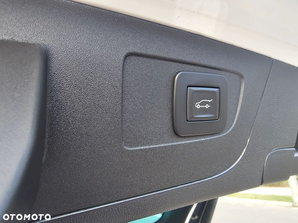 Opel Insignia 2.0 BiTurbo 4x4 Exclusive - 24