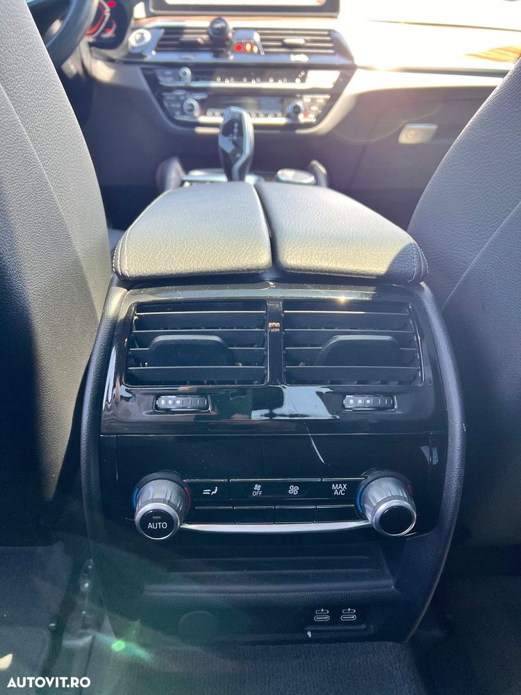 BMW Seria 5 530i xDrive AT - 8