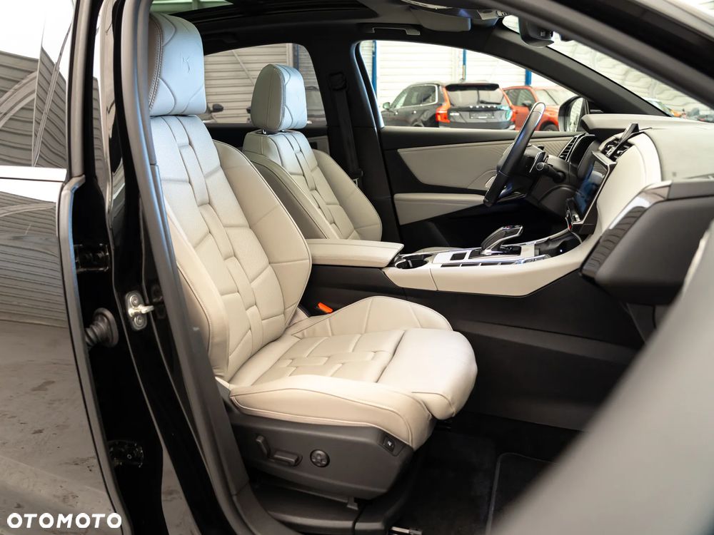 DS Automobiles DS 7 Crossback - 32