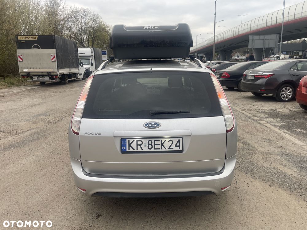 Ford Focus 1.6 Ambiente - 6