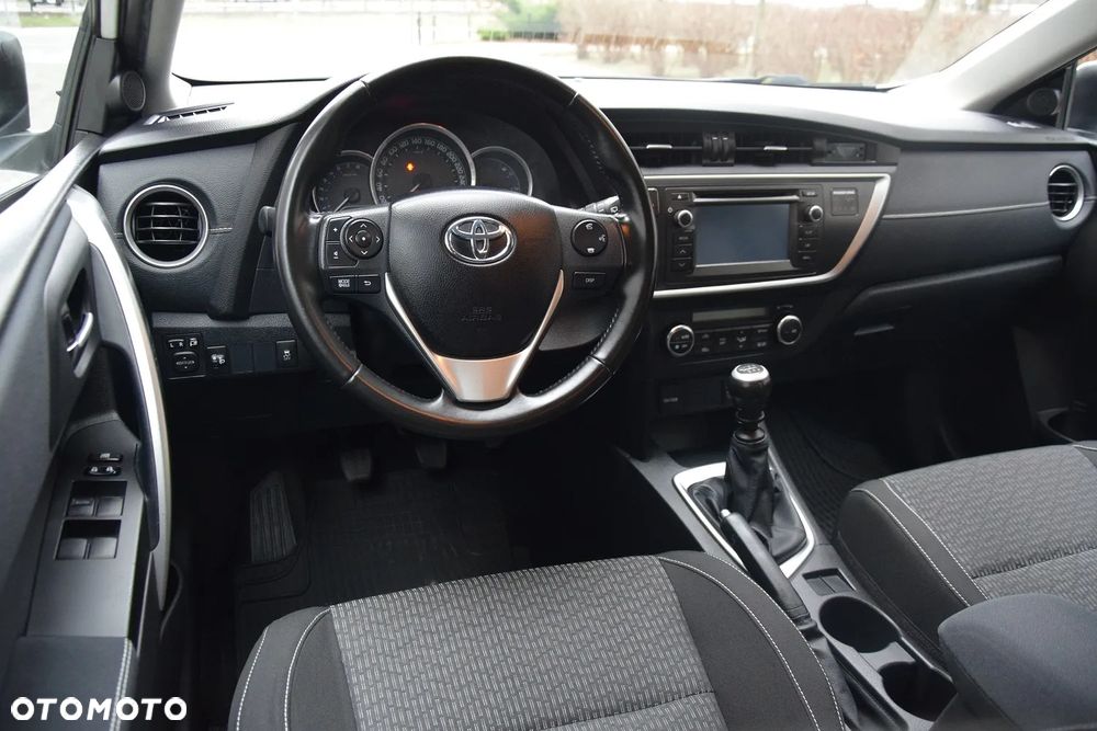 Toyota Auris 1.33 VVT-i Premium - 12