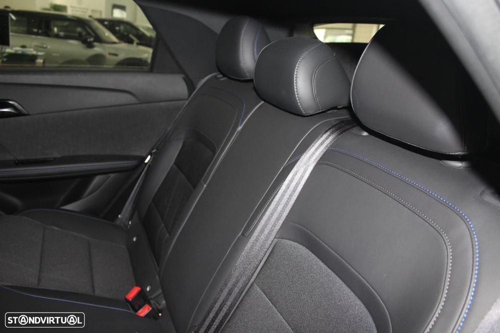 MG MG4 77 kWh Extended Range Luxury - 13