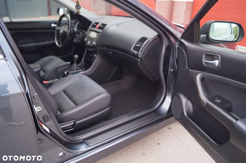 Honda Accord 2.0 i Sport - 18