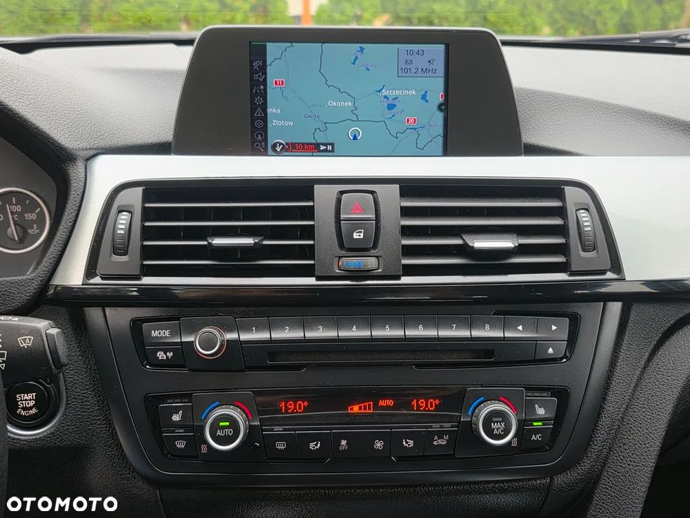 BMW Seria 3 - 32