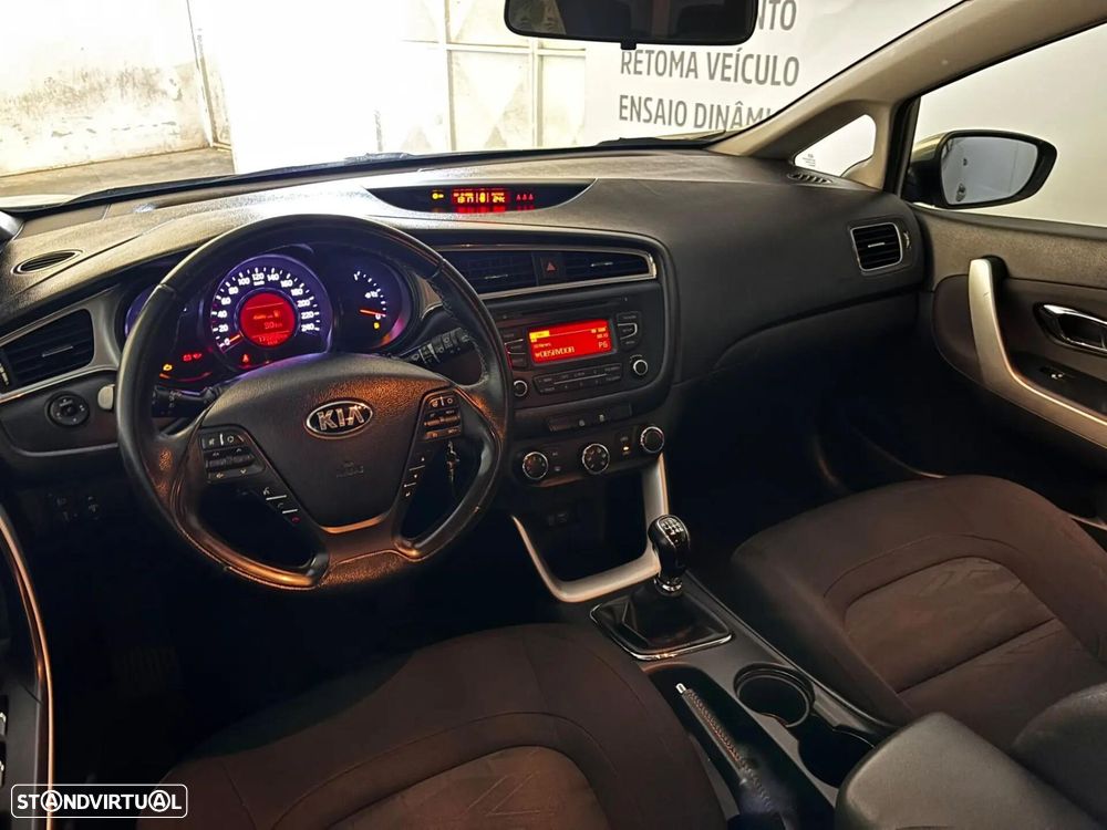 Kia Ceed SW 1.4 CRDi - 4