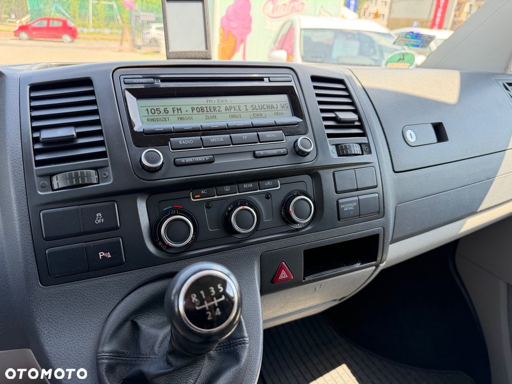 Volkswagen Transporter L2H1 - 15