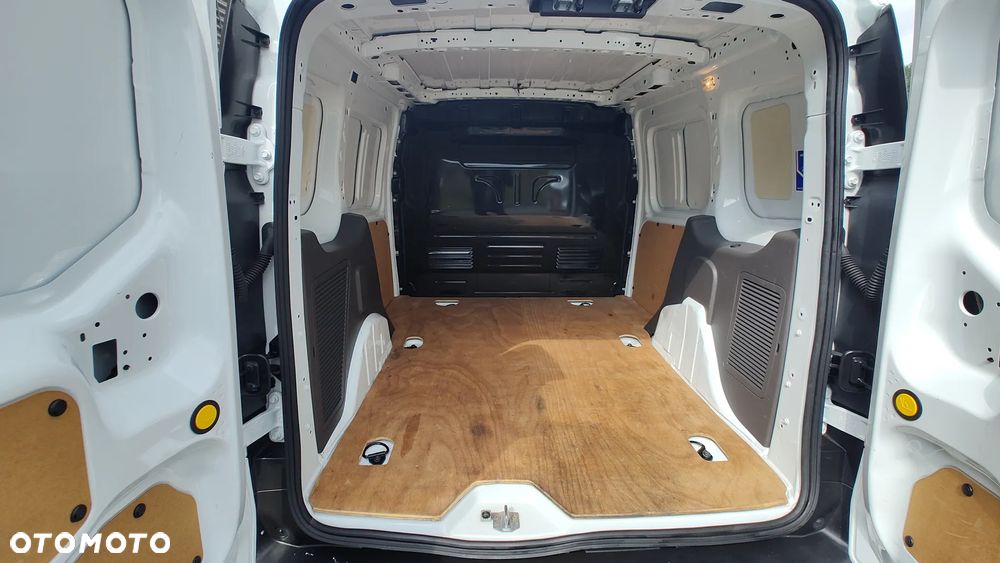 Ford Transit Connect - 8