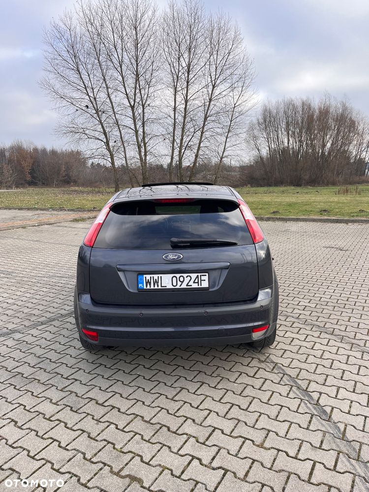 Ford Focus 1.8 TDCi Ambiente - 4