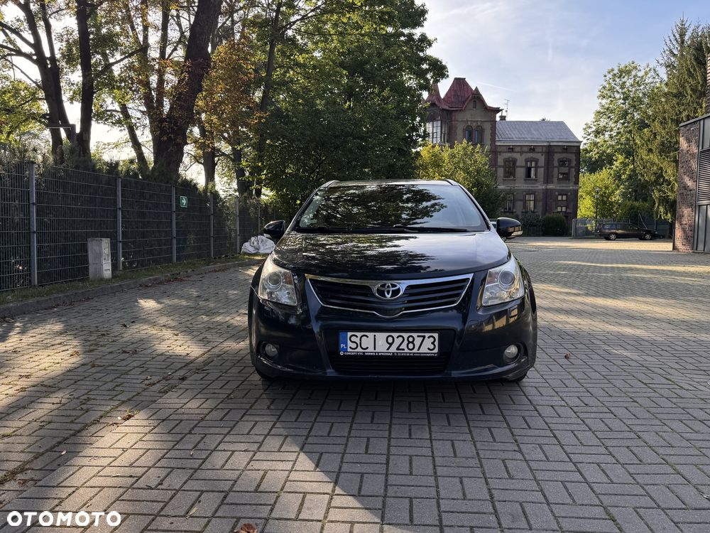 Toyota Avensis - 4