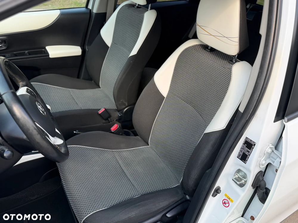 Toyota Yaris 1.33 VVT-i Executive - 8