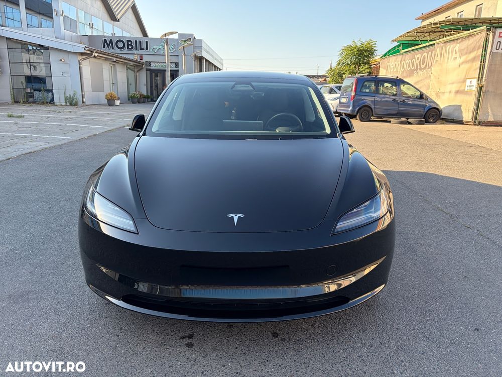 Tesla Model 3 - 2