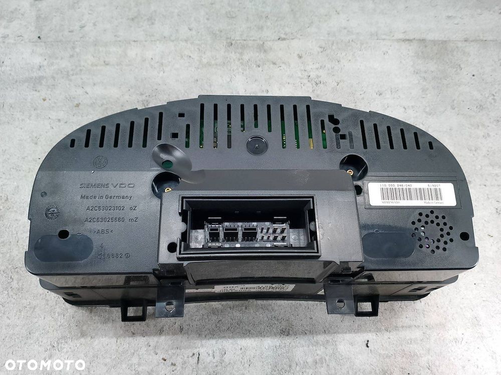 LICZNIK VW GOLF V 1K0920851F 1.4 16V - 5