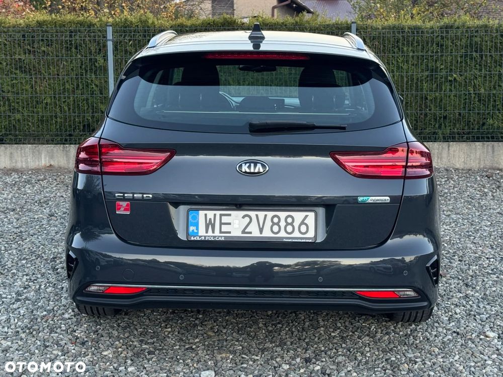 Kia Ceed 1.6 CRDi mHEV M - 8