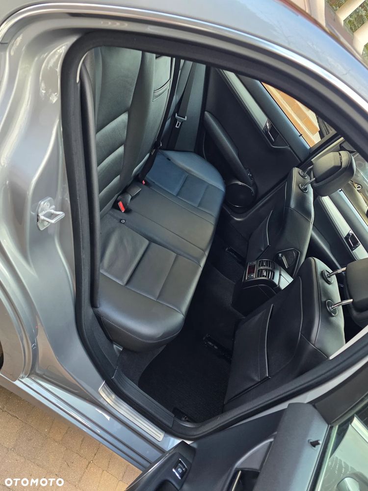 Mercedes-Benz Klasa C 350 7G-TRONIC Avantgarde - 31