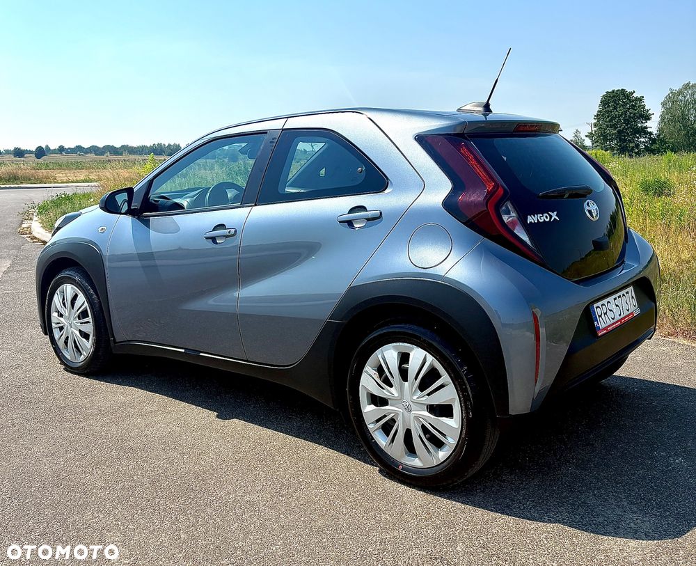 Toyota Aygo x - 9