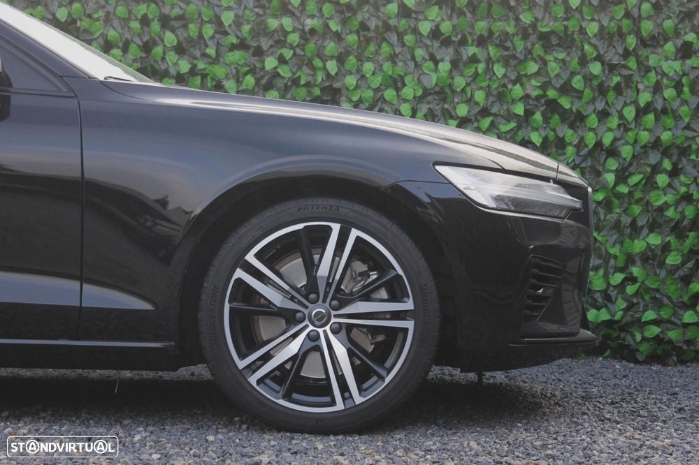 Volvo V60 2.0 T8 AWD TE R-Design - 32