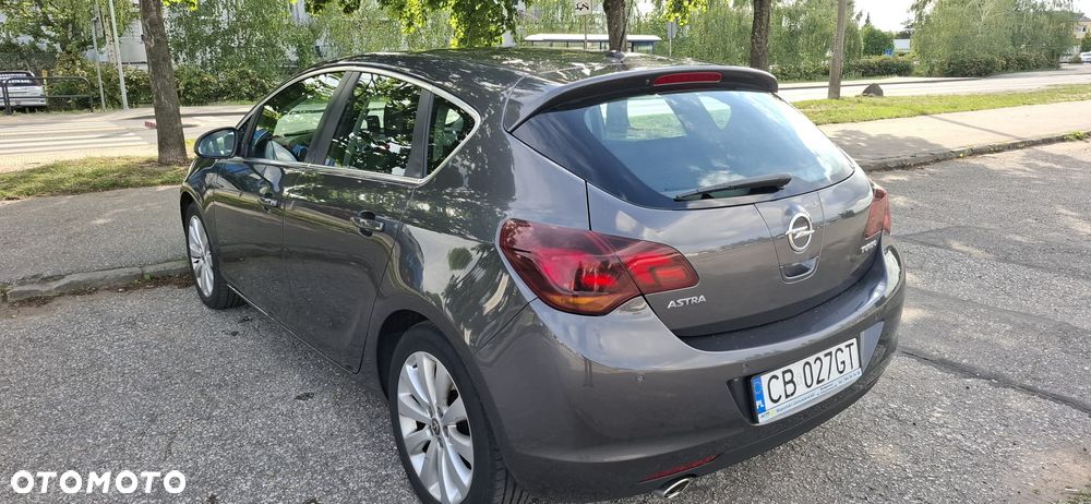 Opel Astra 1.4 T Cosmo S&S - 3