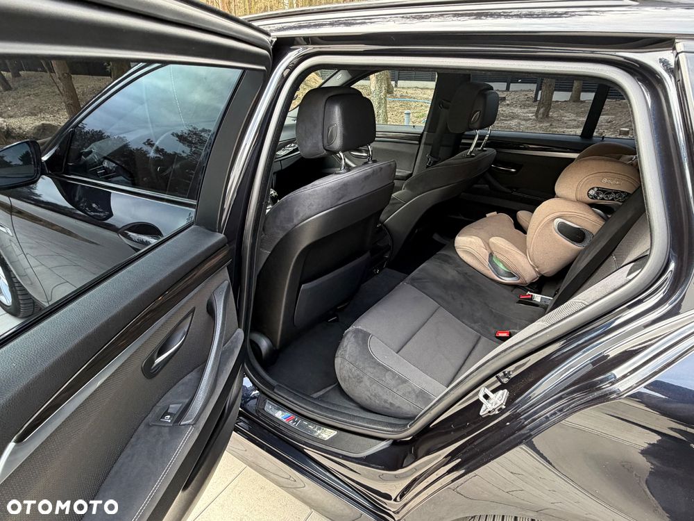 BMW Seria 5 525d - 16