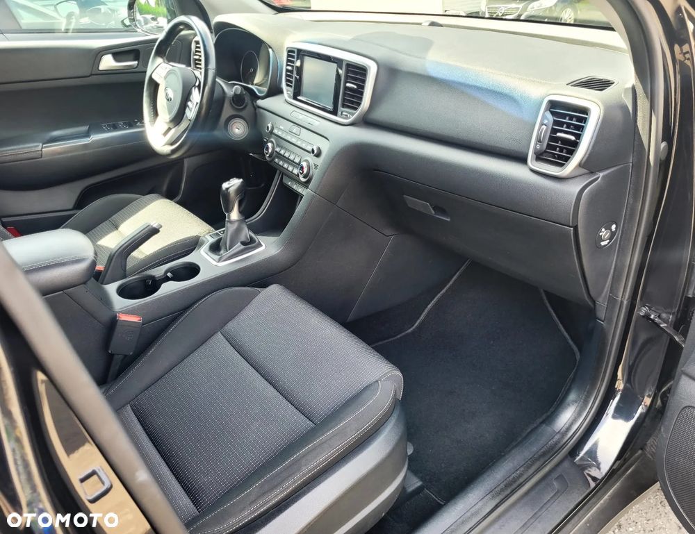 Kia Sportage 1.6 GDI Black Edition 2WD - 16
