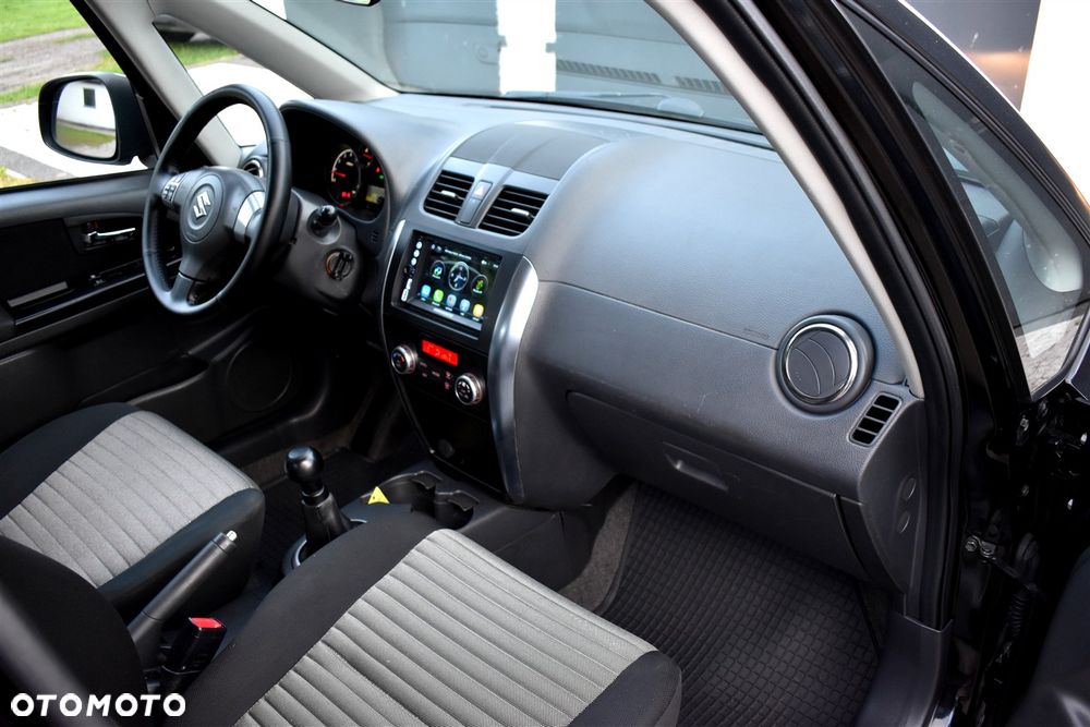 Suzuki SX4 1.6 VVT Streetline 4x2 Club - 27