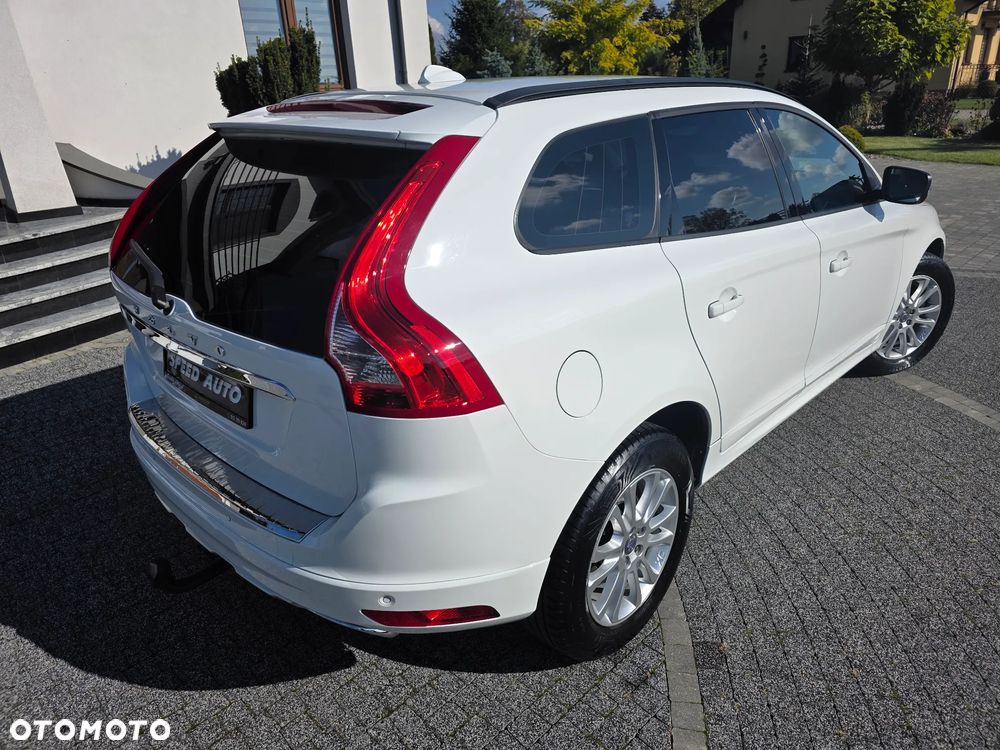 Volvo XC 60 D4 AWD Geartronic Momentum - 6