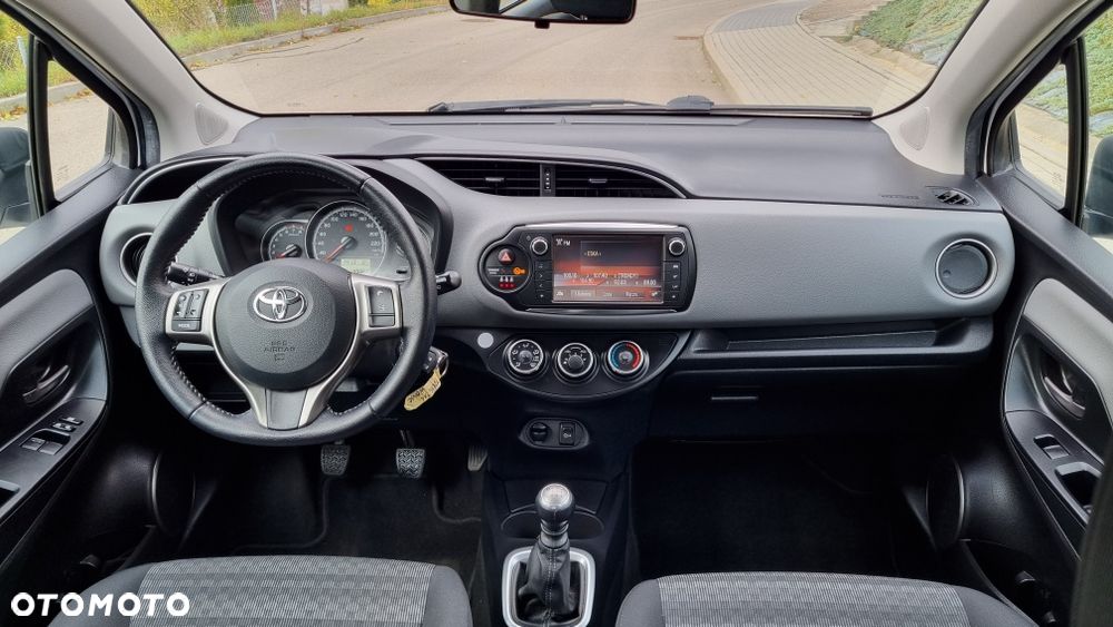 Toyota Yaris - 8