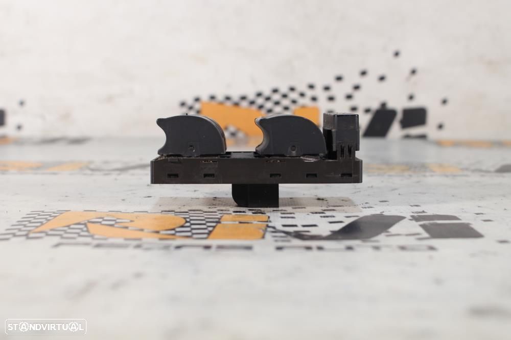 Botões / Comandos / Interruptorres Dos Vidros Audi A4 (8Ec, B7)  8E095 - 2