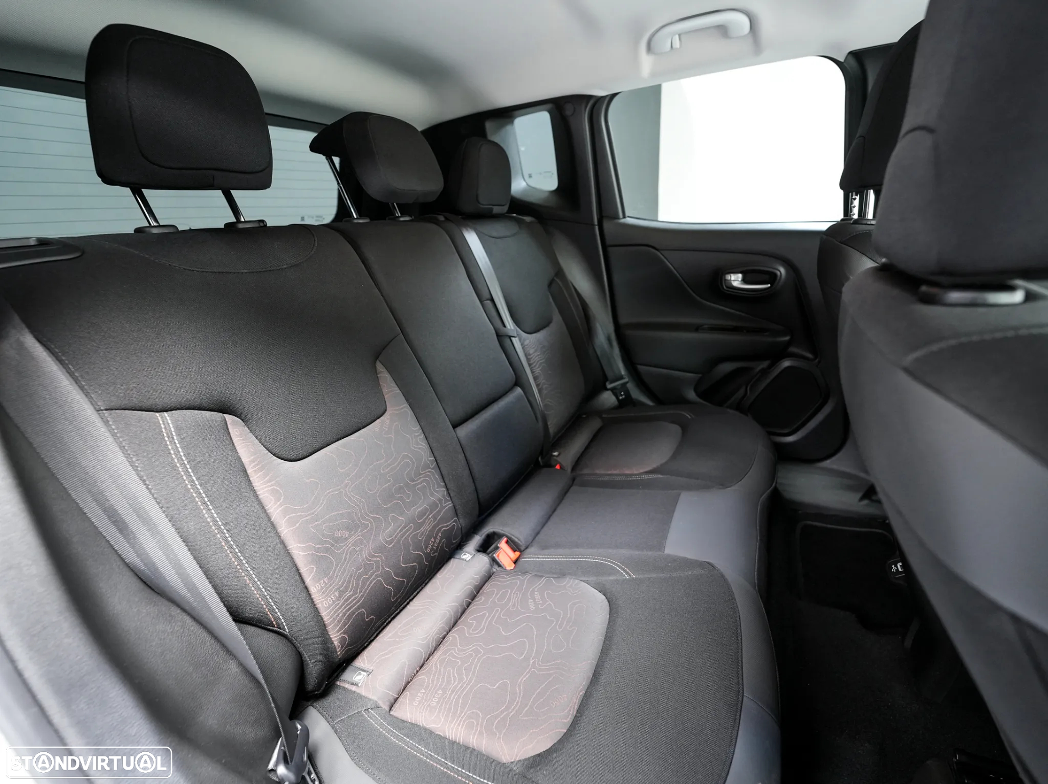 Jeep Renegade 1.3 TG 4Xe Limited - 11