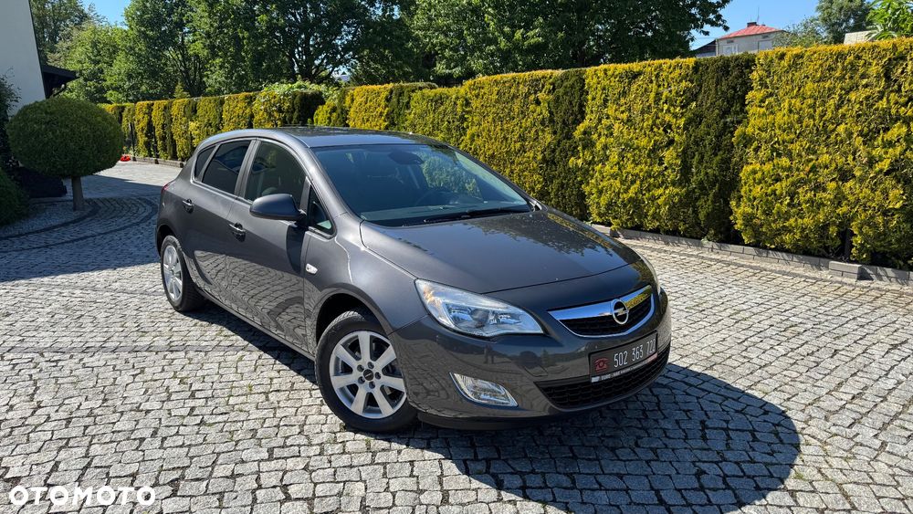Opel Astra - 1