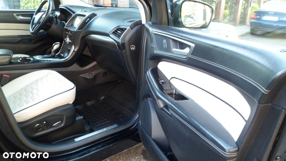 Ford Edge 2.0 TDCi Bi-Turbo 4x4 Vignale - 24