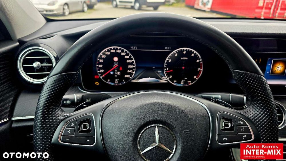 Mercedes-Benz Klasa E - 21