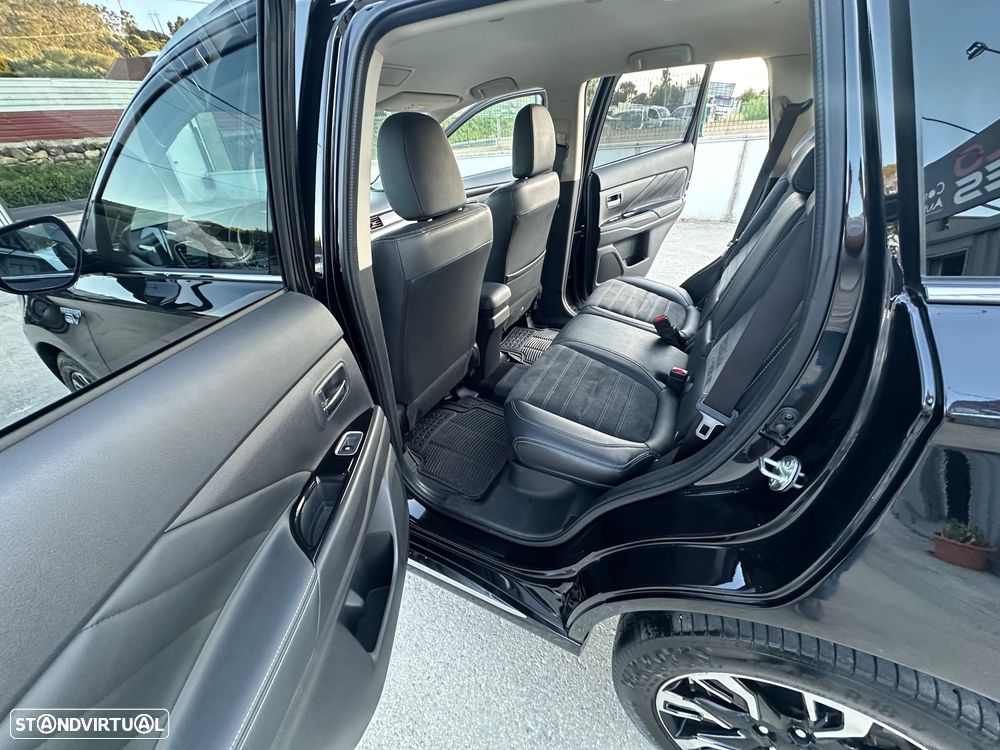 Mitsubishi Outlander 2.0 Intense Navi - 27