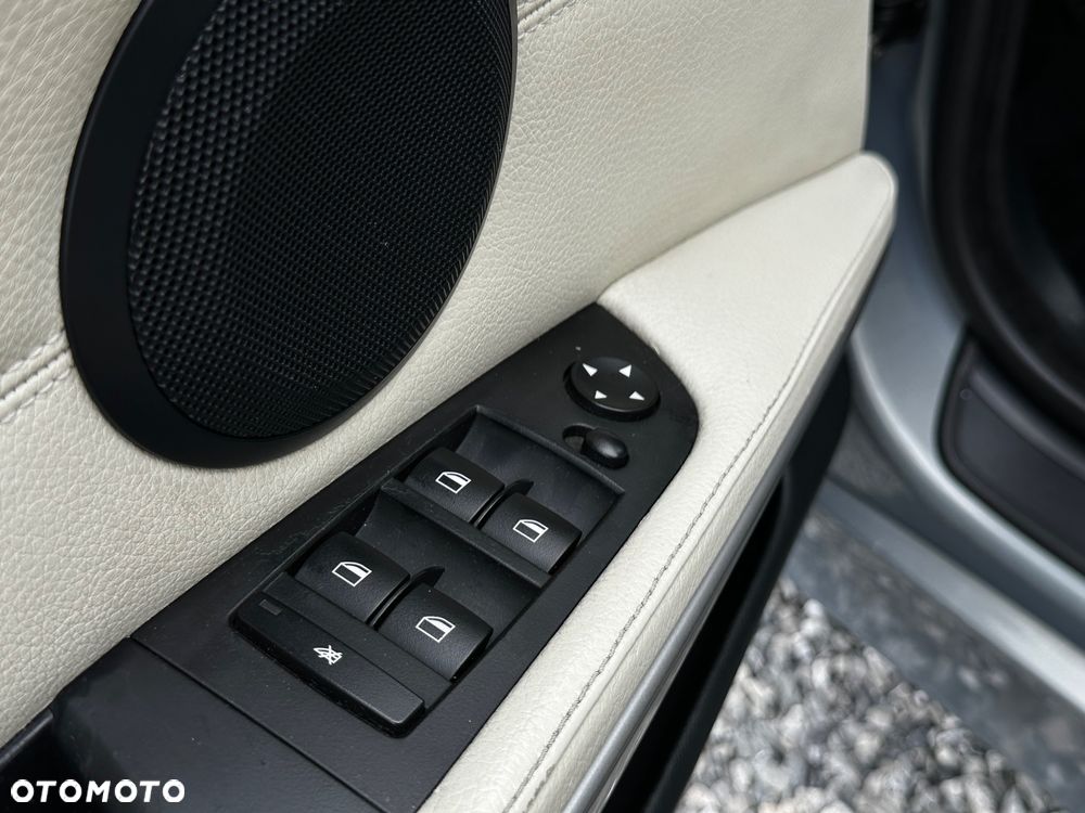 BMW Seria 3 - 16