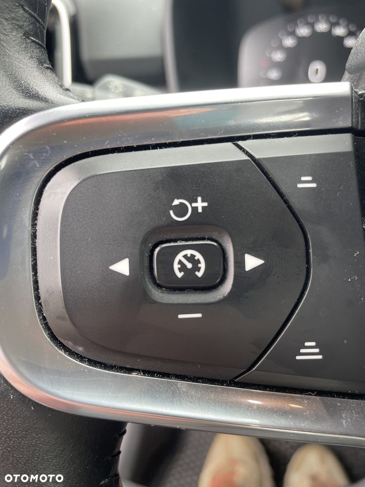 Volvo XC 40 D3 Momentum - 6