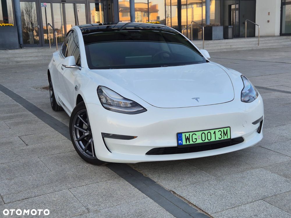 Tesla Model 3 Standard Range Plus - 3