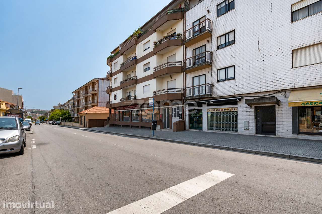 Espaço Comercial para arrendamento em Fânzeres, Gondomar - Grande imagem: 5/23