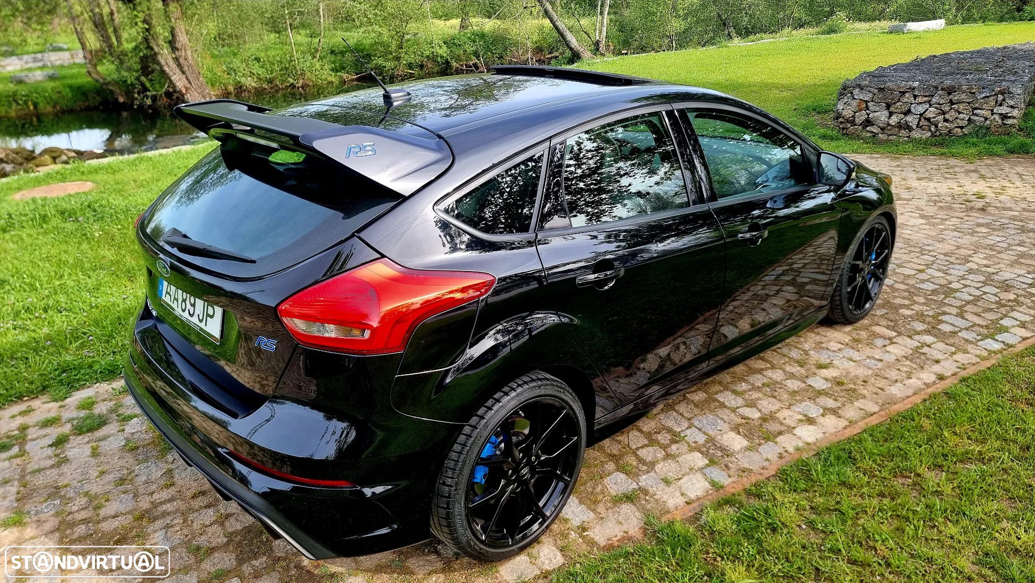 Ford Focus 2.3 EcoBoost RS - 14
