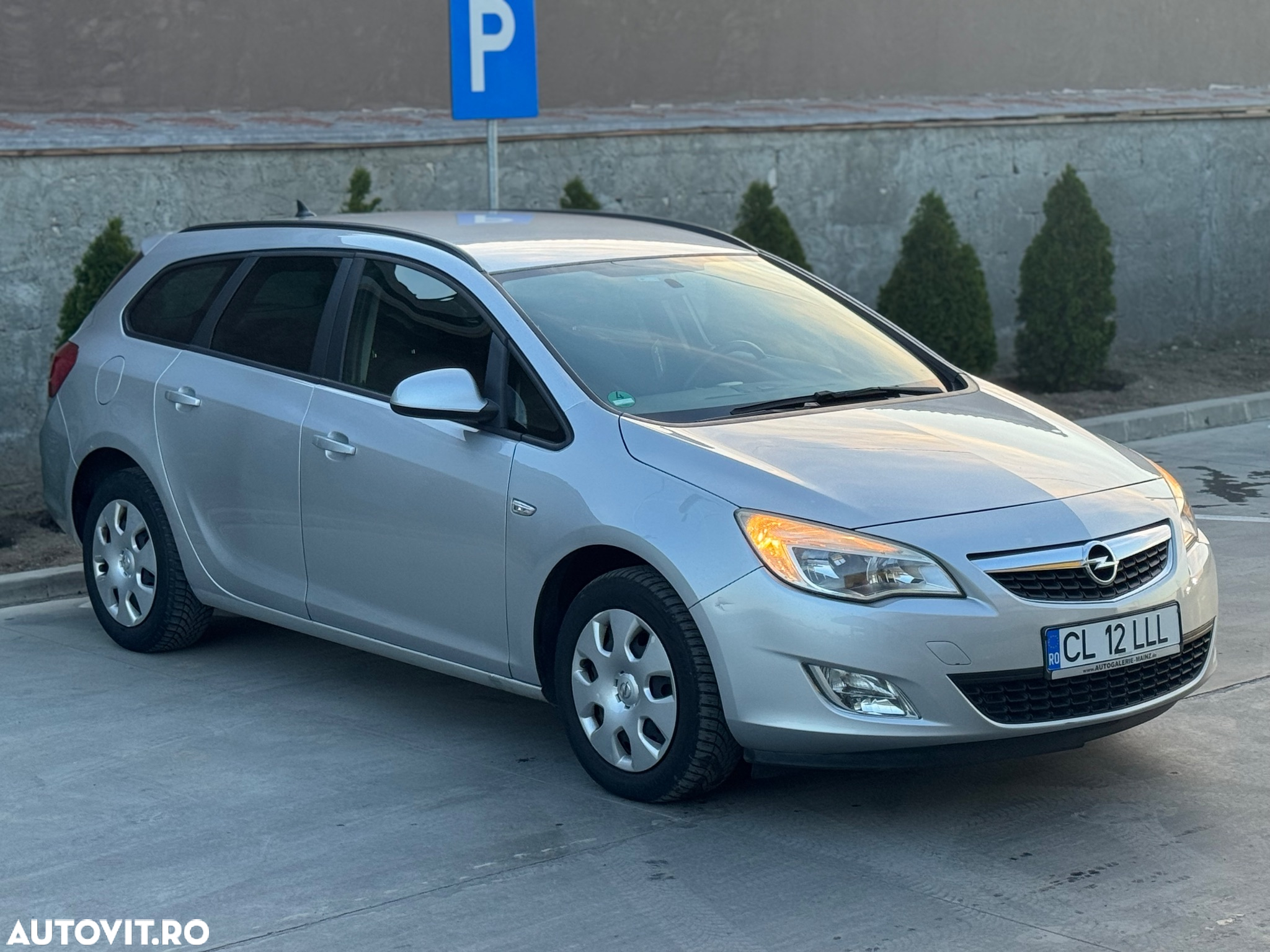 Opel Astra 1.7 CDTI DPF Sports Tourer Design Edition - 5