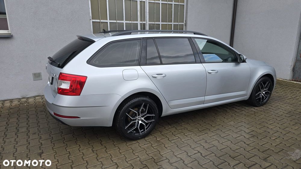 Skoda Octavia 1.6 TDI Ambition DSG - 4